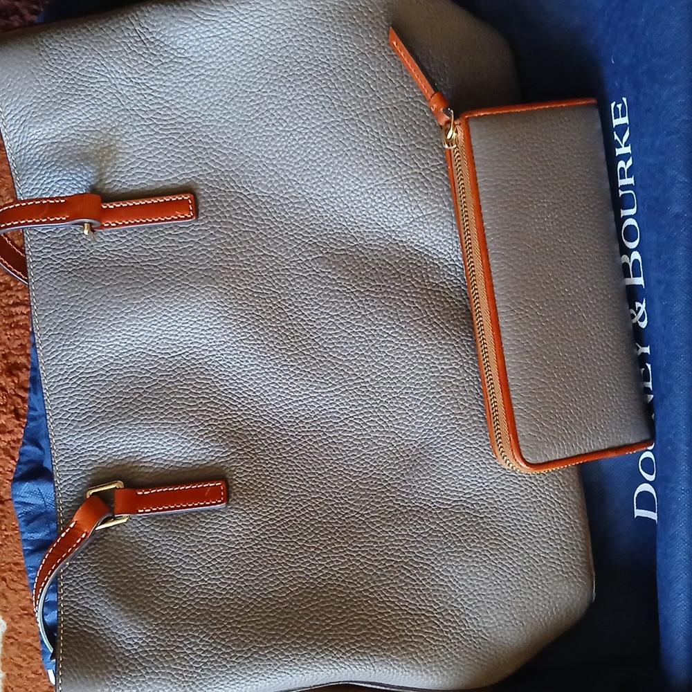 Dooney & Bourke Gray and Brown Women's Bag Set - Picture 16 of 16